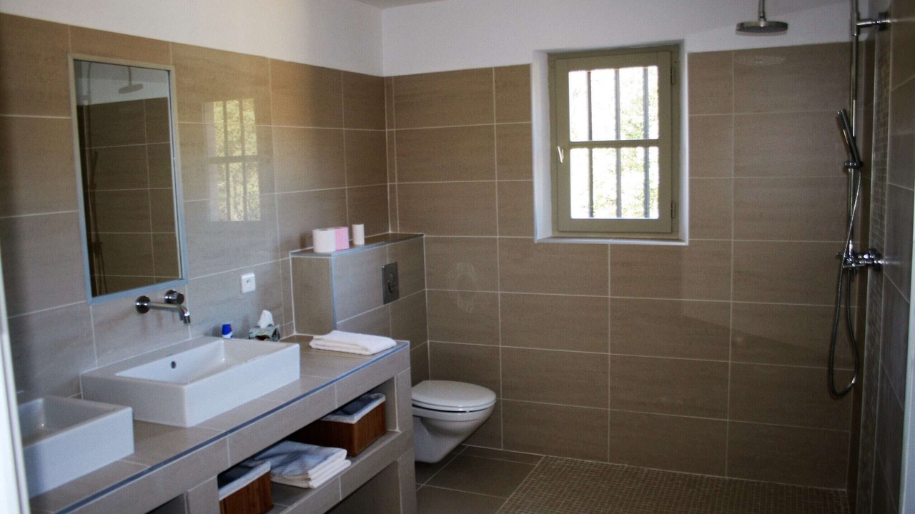 Photo of Bathroom in Montaren-et-Saint-Mediers
