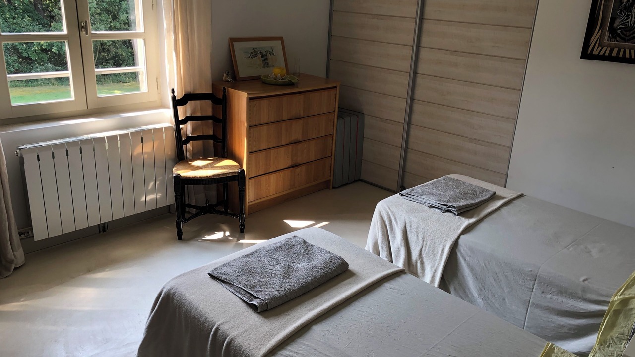 Photo of Bedroom in Montaren-et-Saint-Mediers