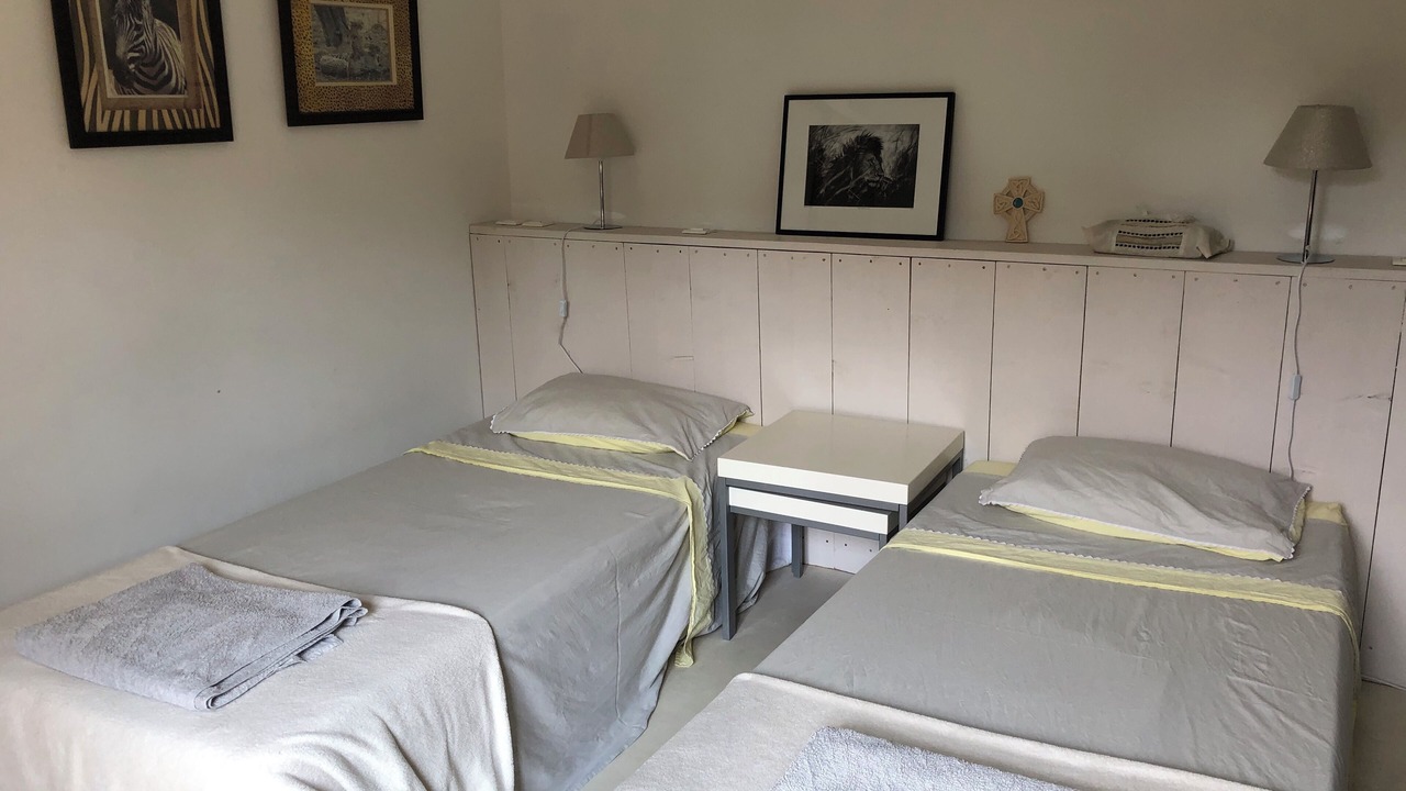 Photo of Bedroom in Montaren-et-Saint-Mediers
