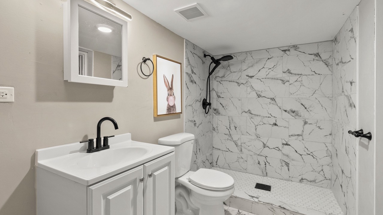 Photo of Bathroom in Calumet Heights
