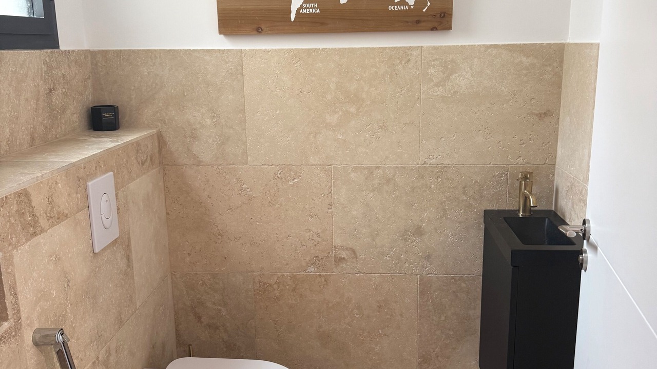 Photo of Bathroom in Bedarrides
