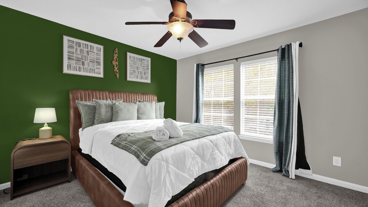Photo of Bedroom in Crestline Heights