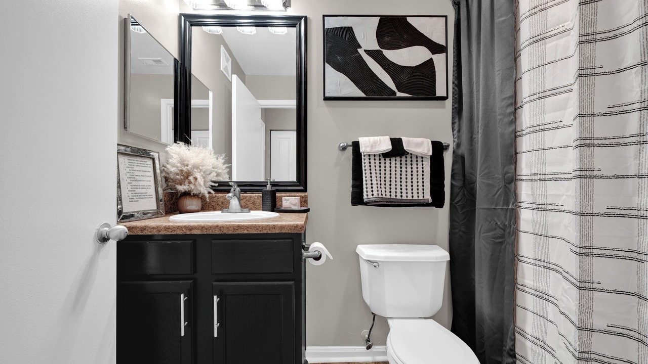 Photo of Bathroom in Crestline Heights