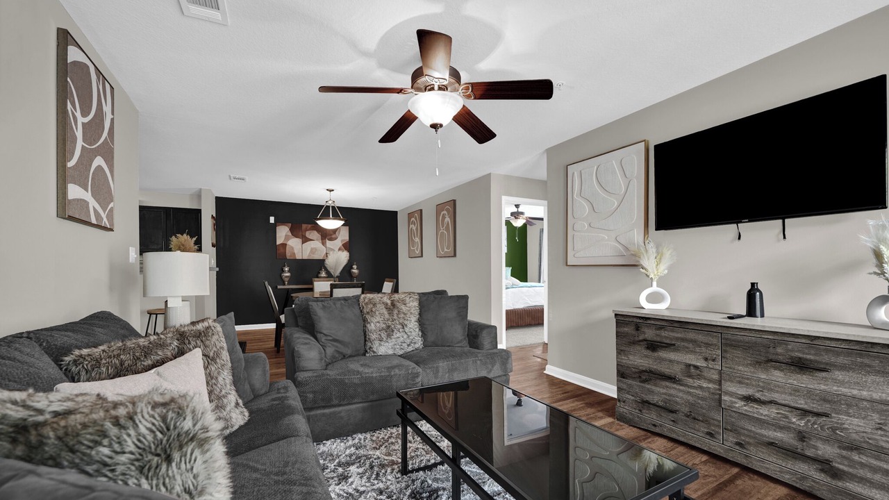 Photo of Livingroom in Crestline Heights