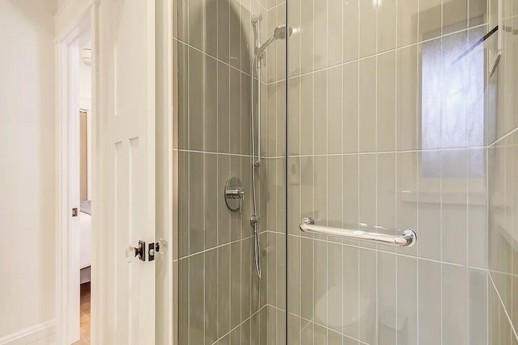 Photo of Bathroom in Roncesvalles Village