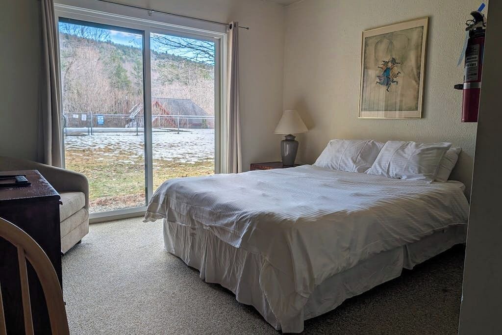 Photo of Bedroom in Warren