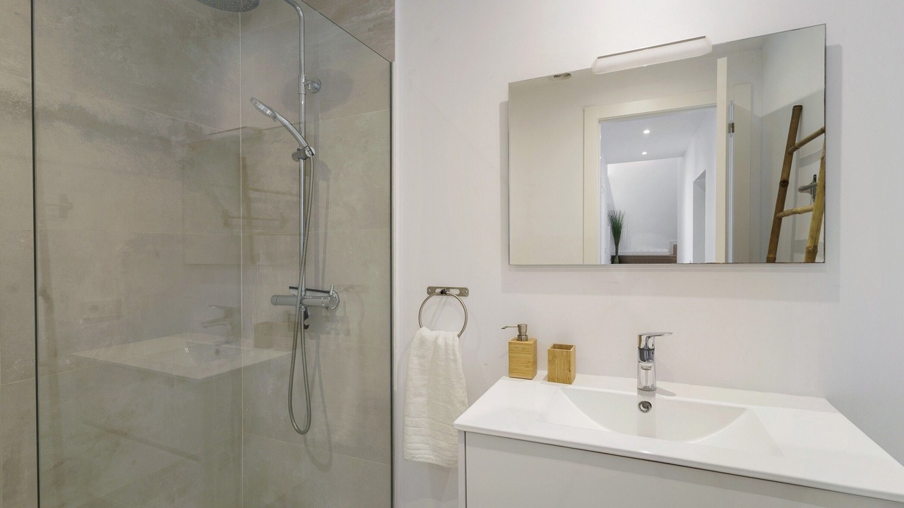 Photo of Bathroom in Pals