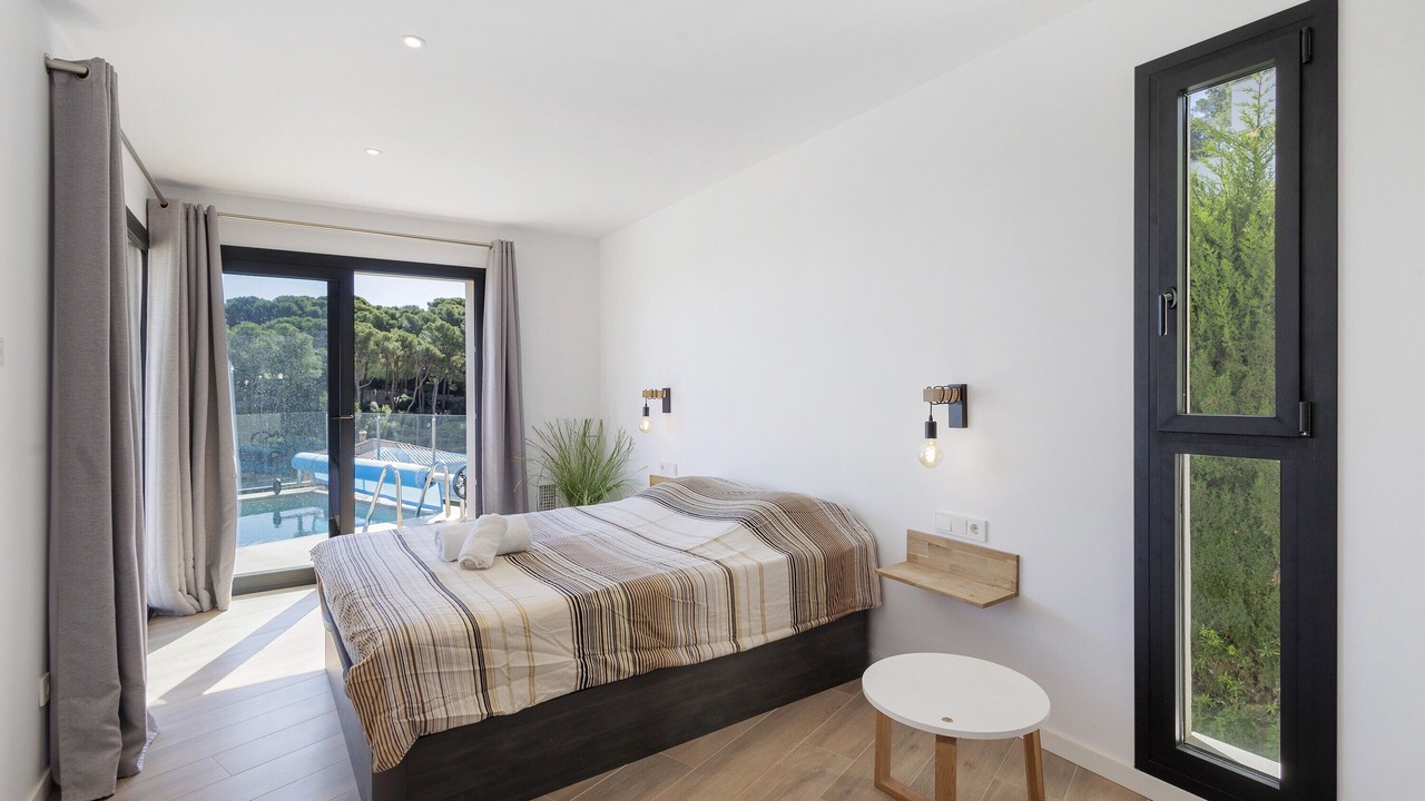 Photo of Bedroom in Pals