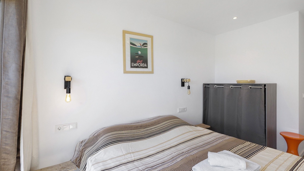 Photo of Bedroom in Pals