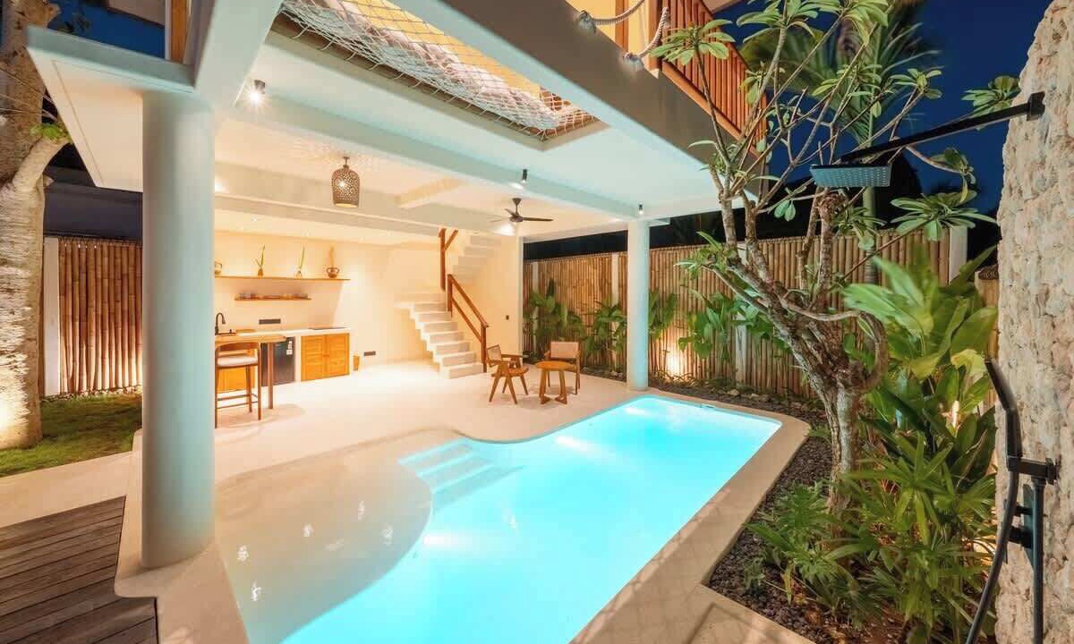 Photo of Outdoor in Mushroom Bay