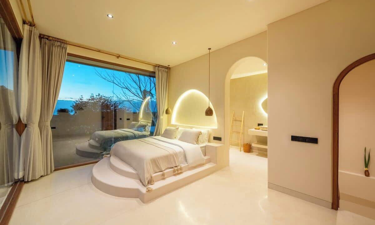 Photo of Others in Mushroom Bay