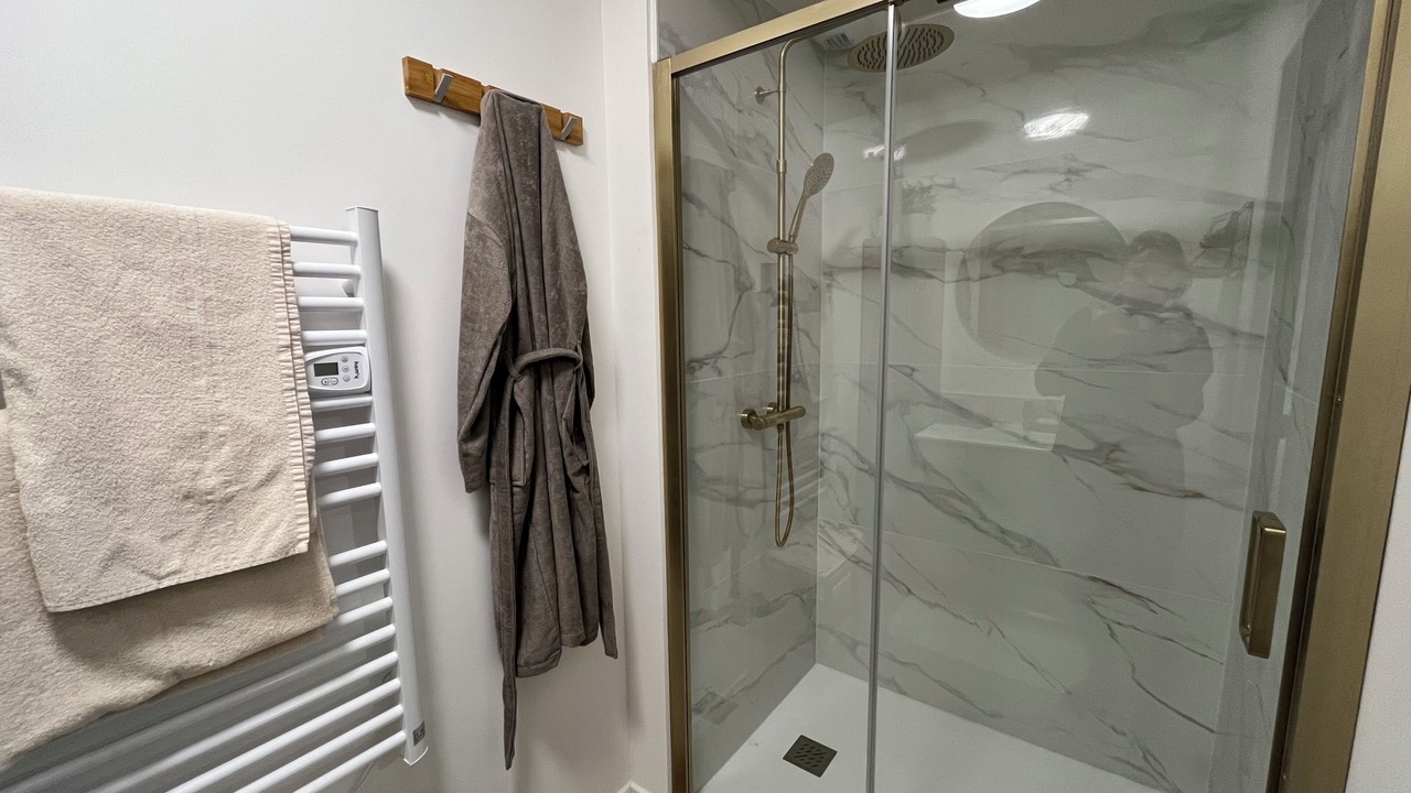 Photo of Bathroom in Dunkerque Centre