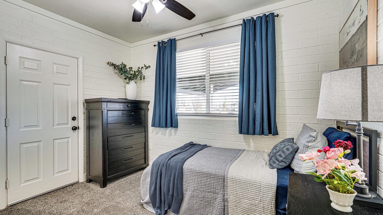 Photo of Bedroom in Thatcher