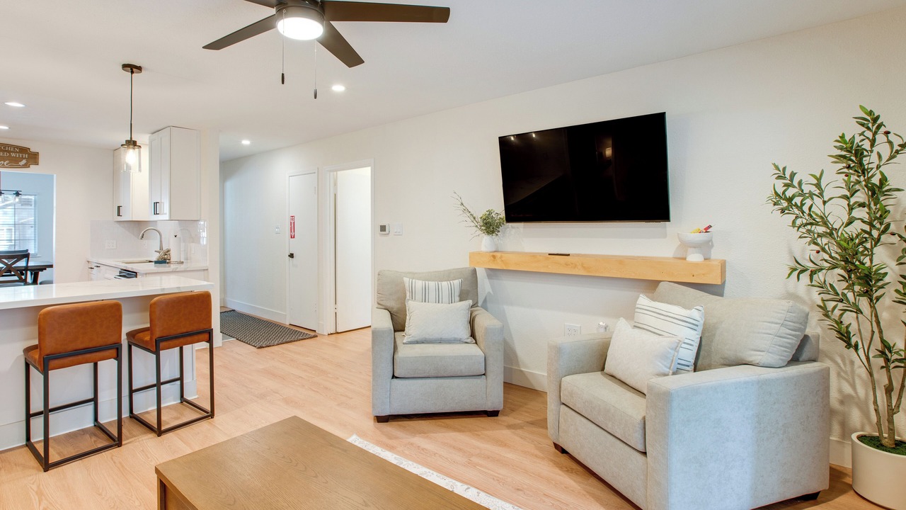 Photo of Livingroom in Sierra Tract