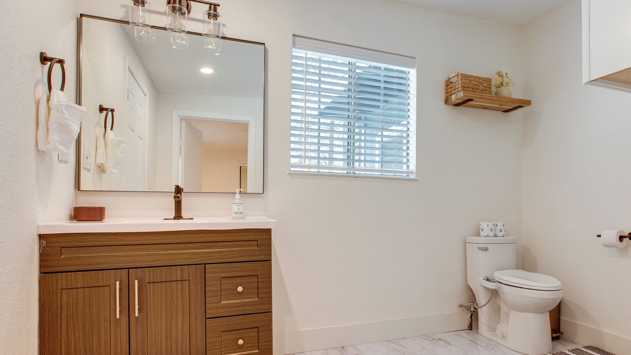 Photo of Bathroom in Sierra Tract