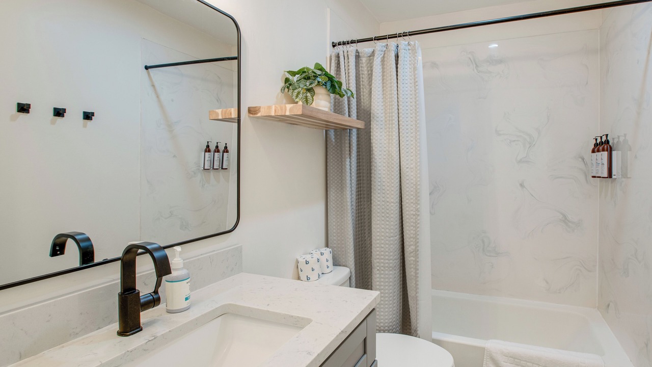 Photo of Bathroom in Sierra Tract