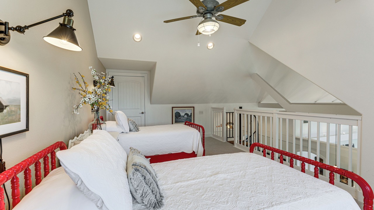 Photo of Bedroom in Milam County