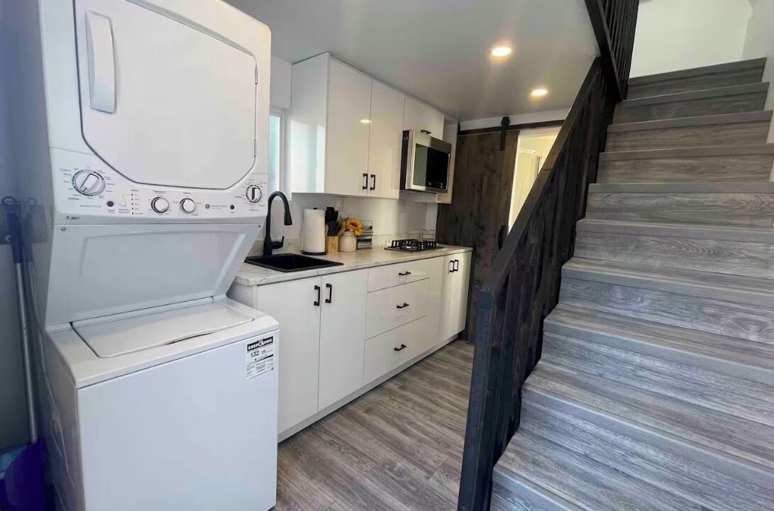 Photo of Kitchen in Canoga Park