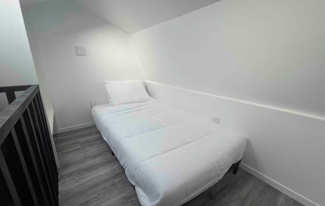 Photo of Bedroom in Canoga Park