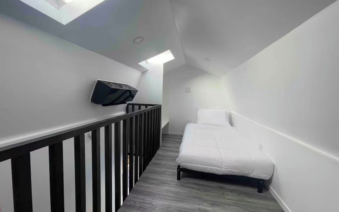 Photo of Bedroom in Canoga Park