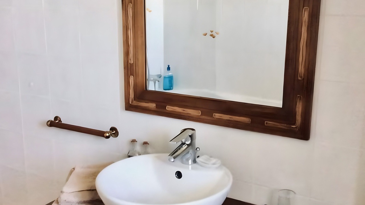 Photo of Bathroom in Brucheville