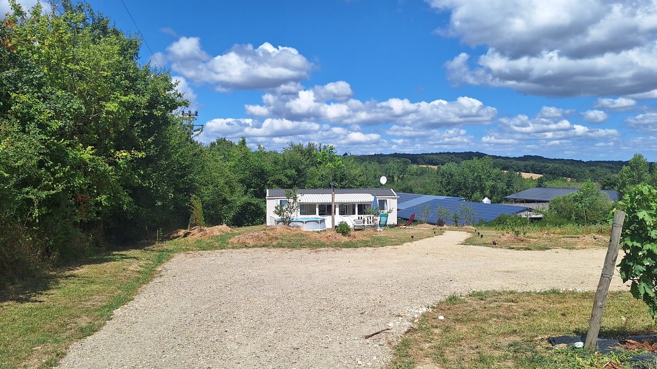 Photo of Outdoor in Bourgougnague