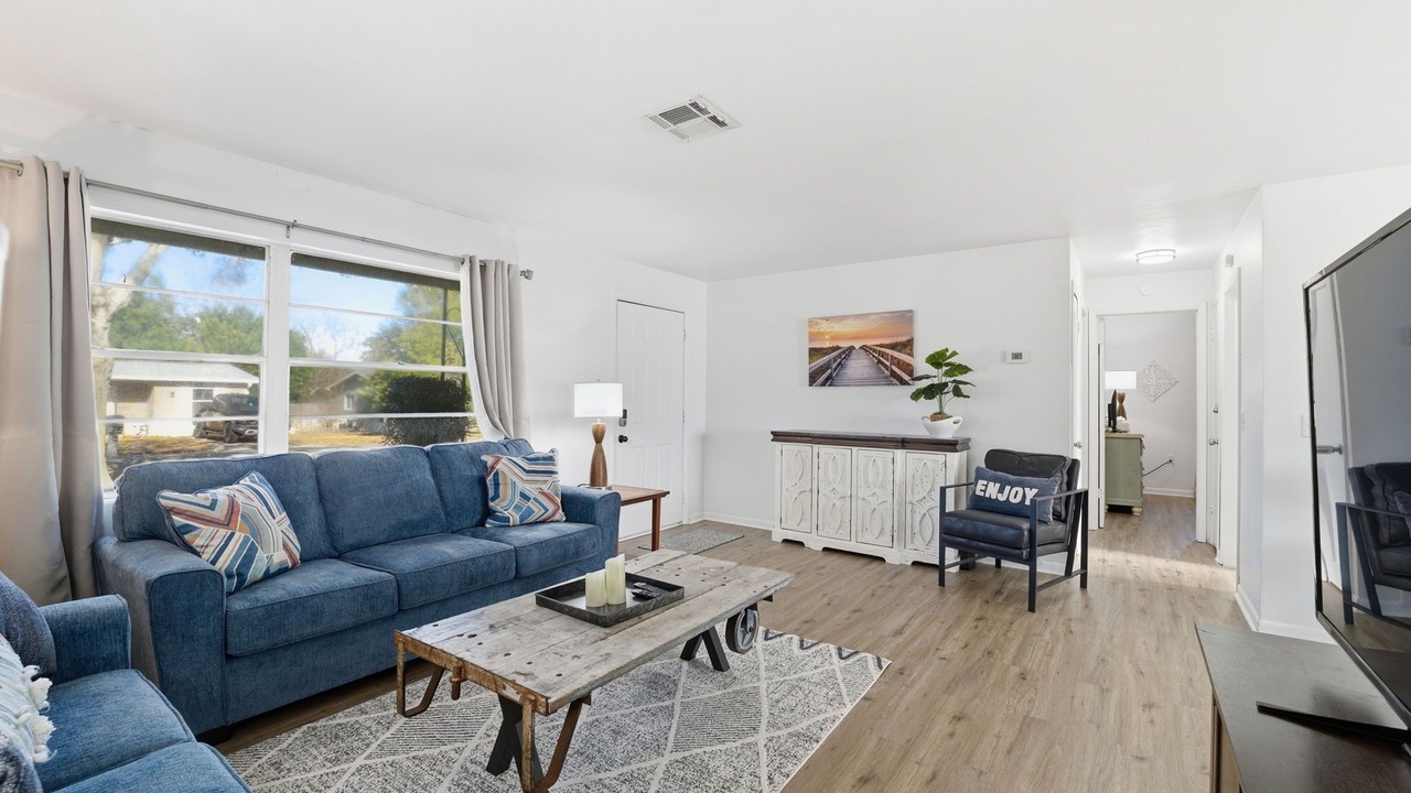 Photo of Livingroom in Pine Ridge
