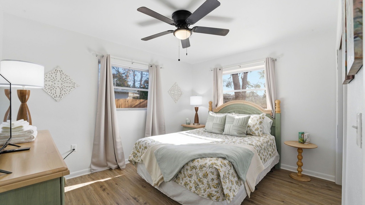 Photo of Bedroom in Pine Ridge