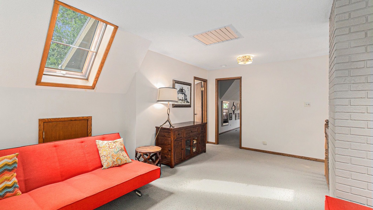 Photo of Livingroom in Montague