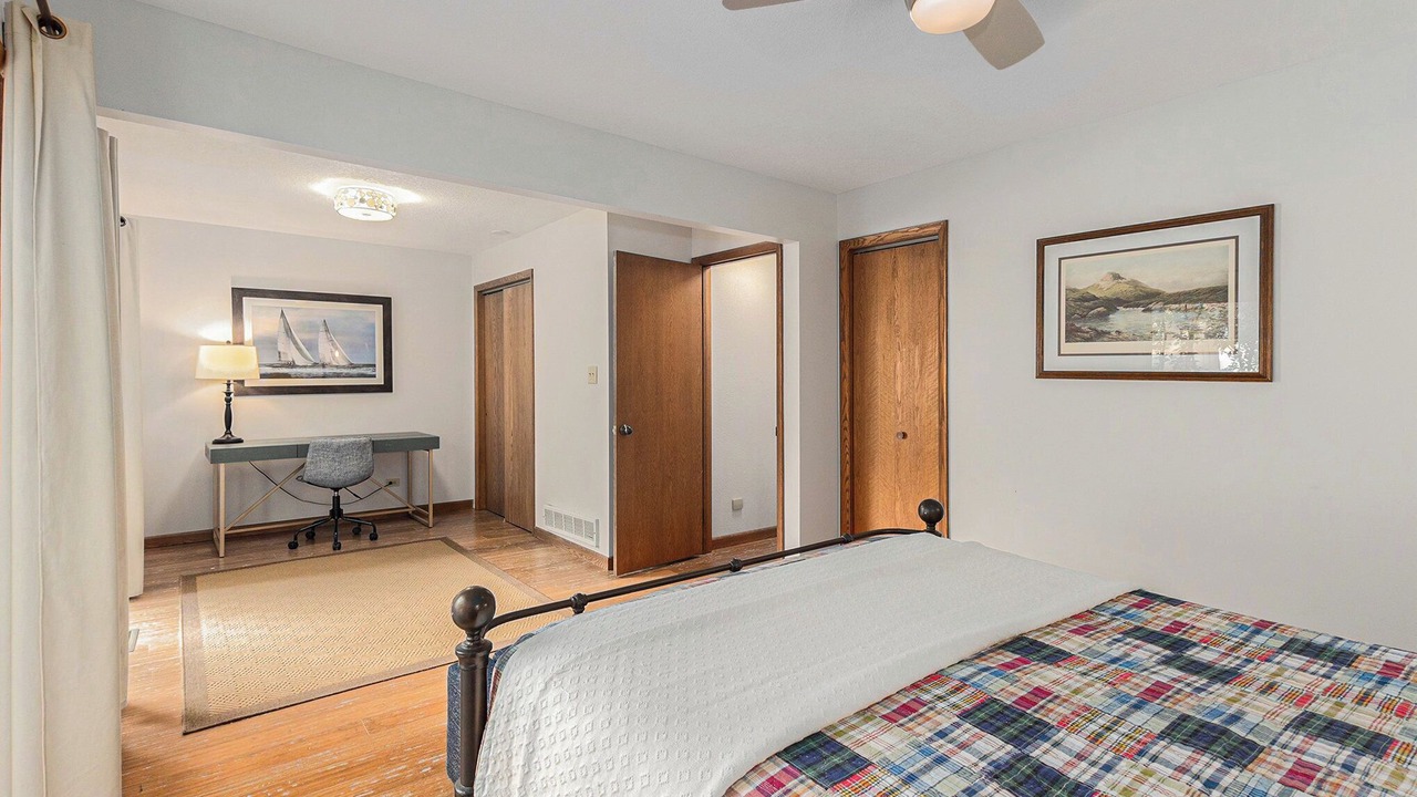 Photo of Bedroom in Montague