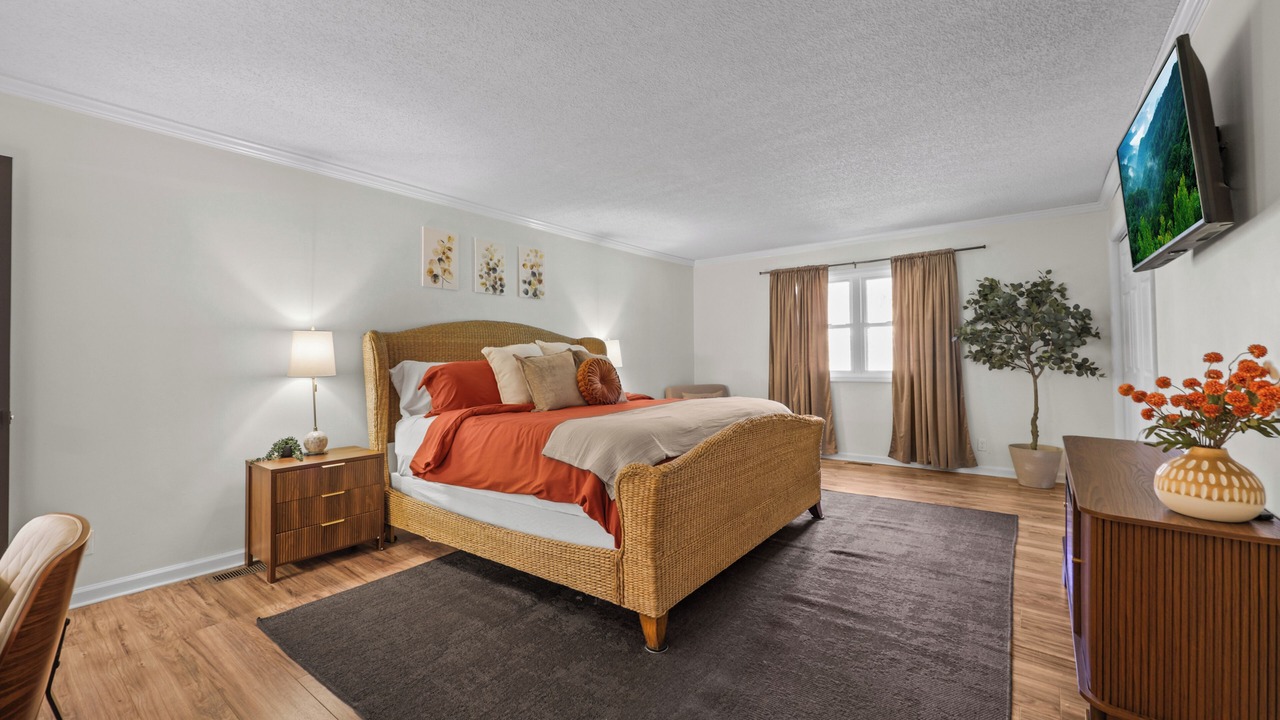 Photo of Bedroom in Rock Harbor