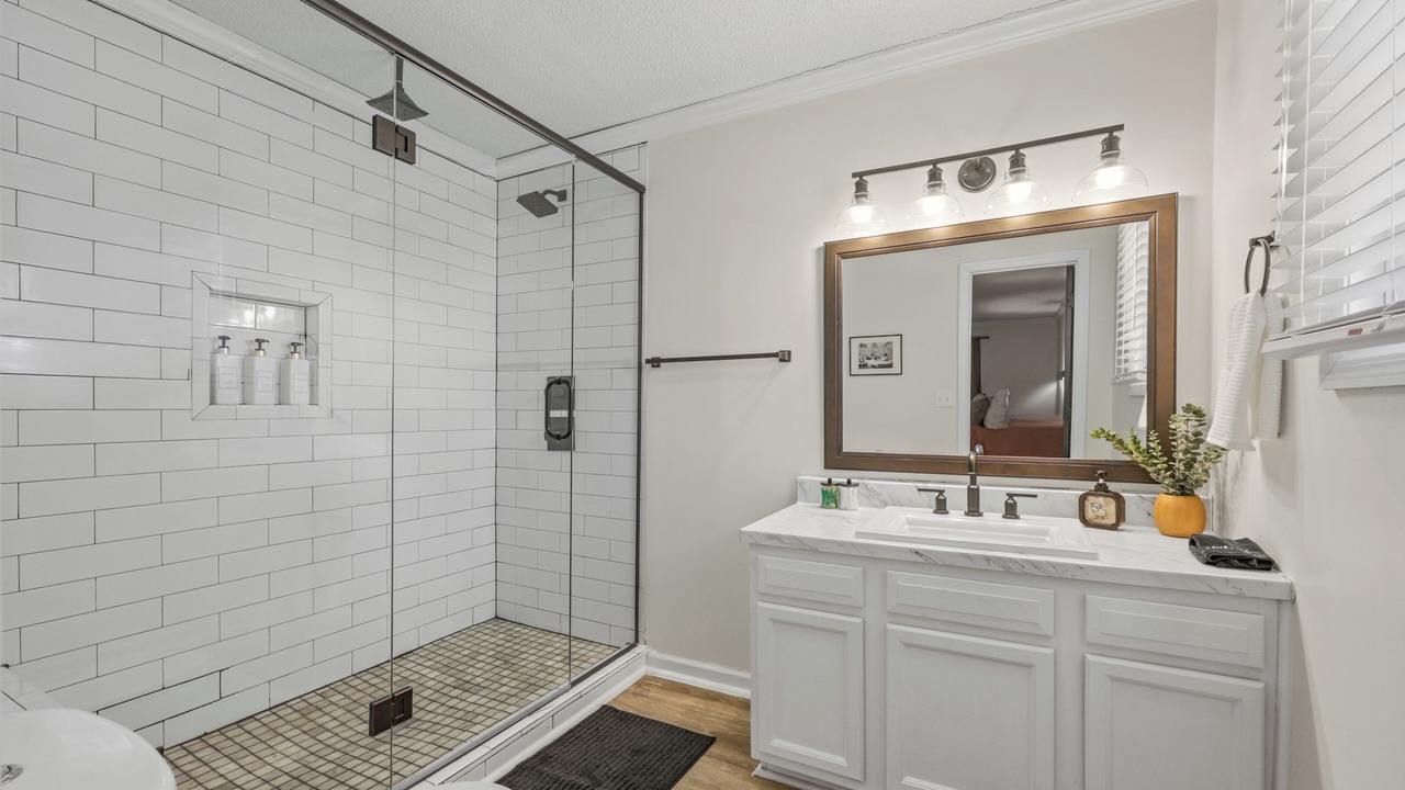 Photo of Bathroom in Rock Harbor