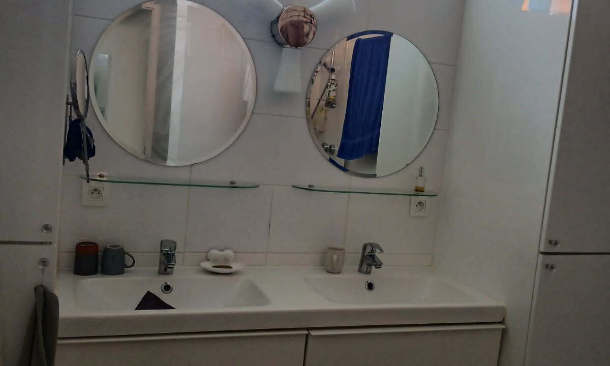 Photo of Bathroom in Pornichet