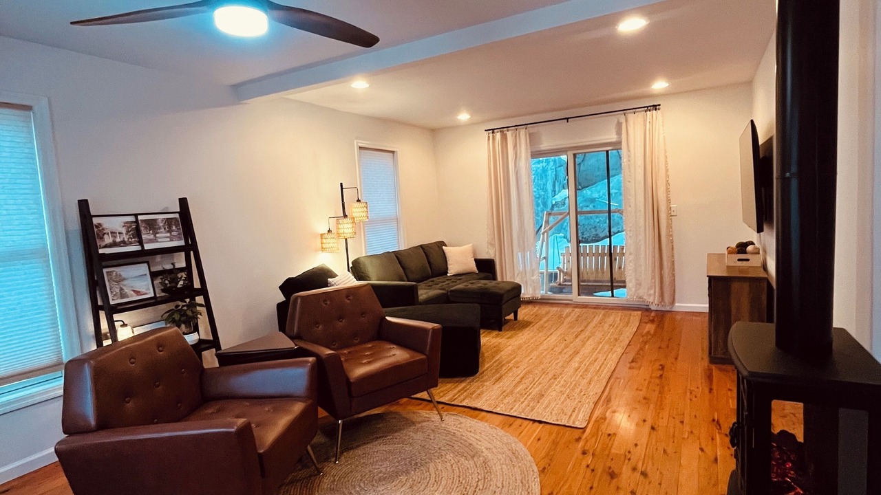 Photo of Livingroom in Greenwood Lake