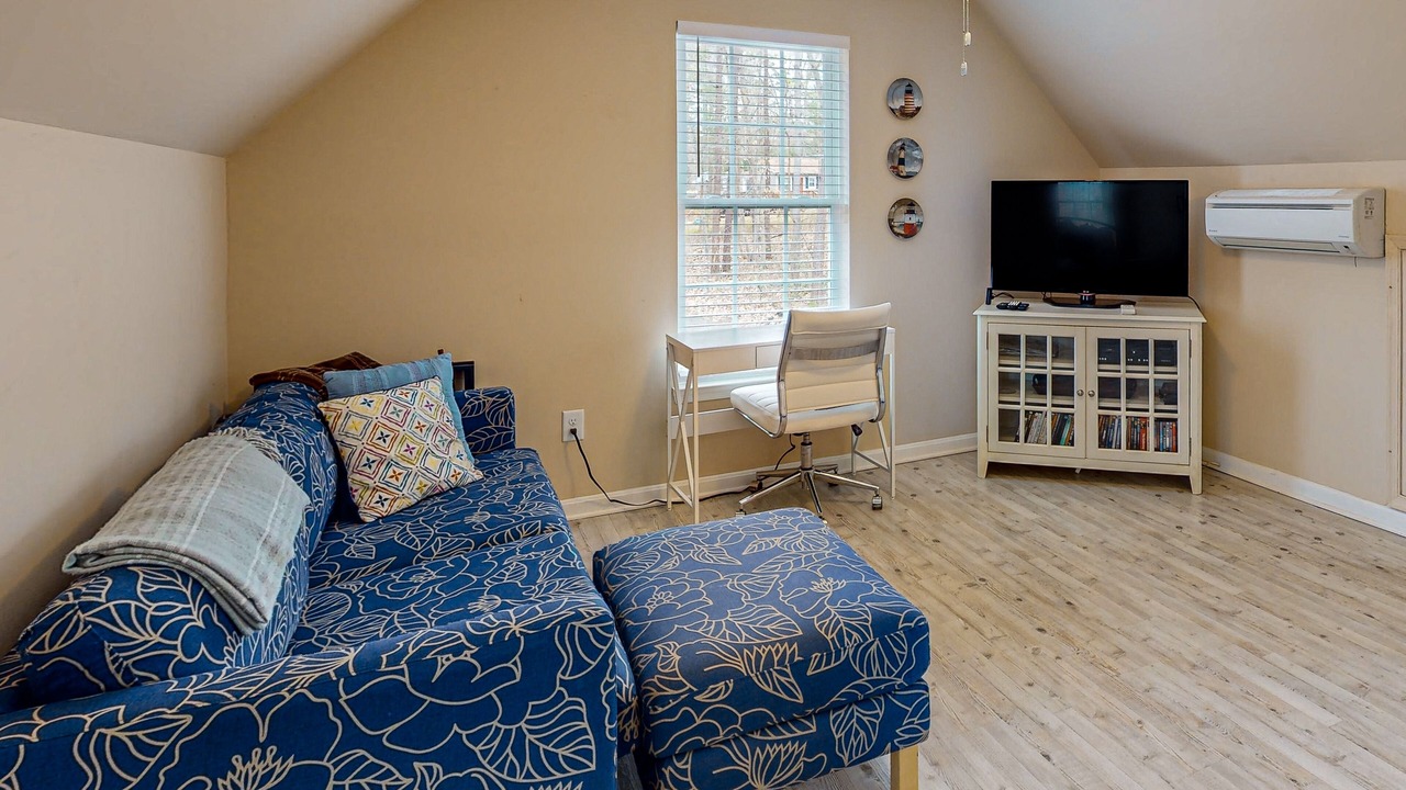Photo of Livingroom in Livingston