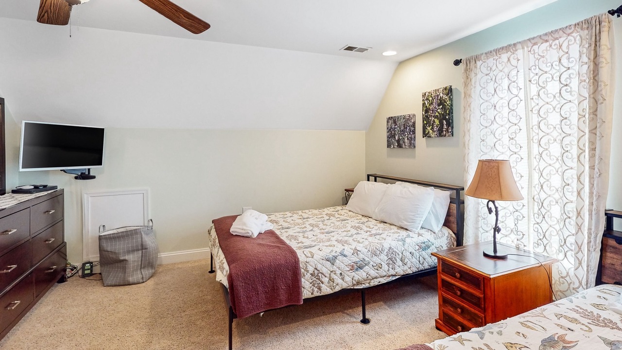 Photo of Bedroom in Livingston