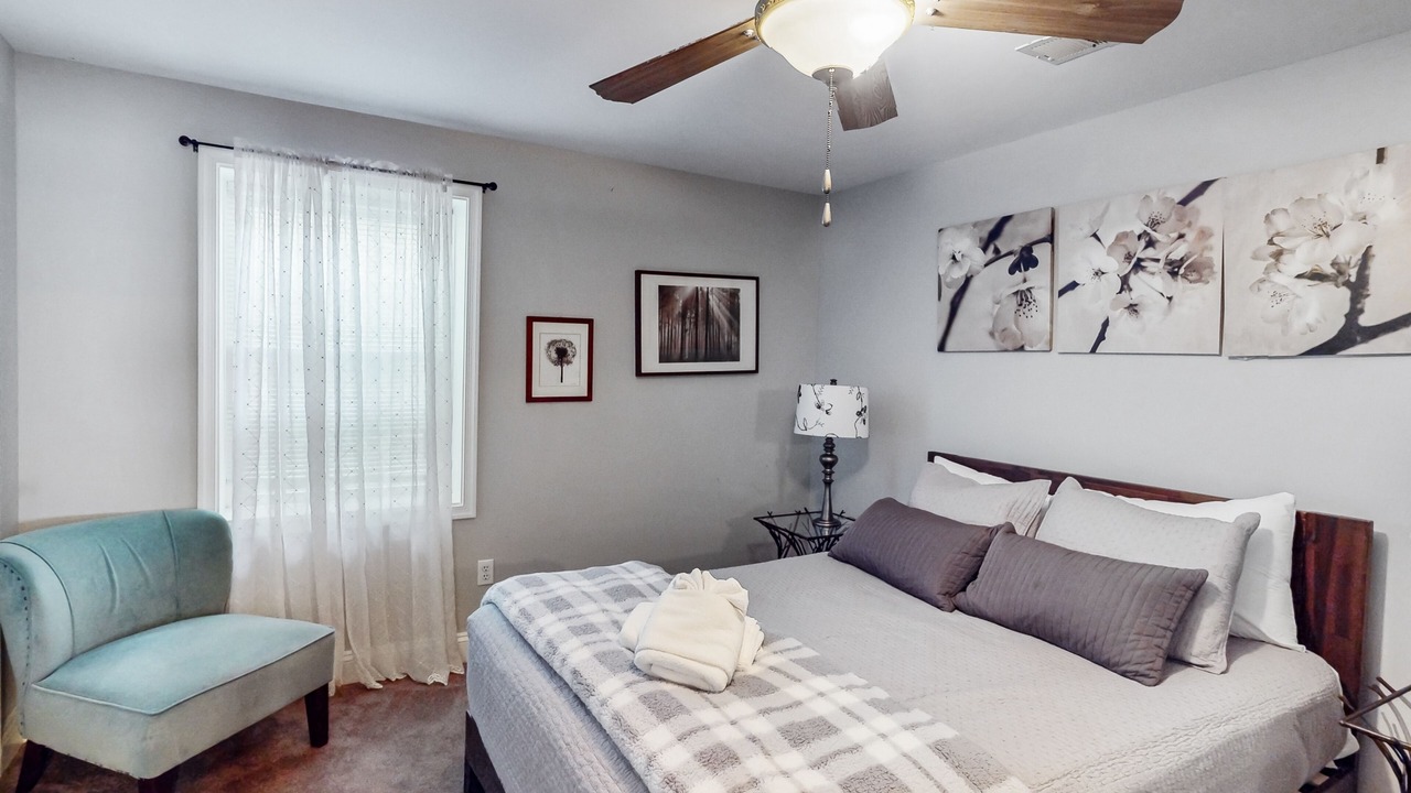 Photo of Bedroom in Livingston