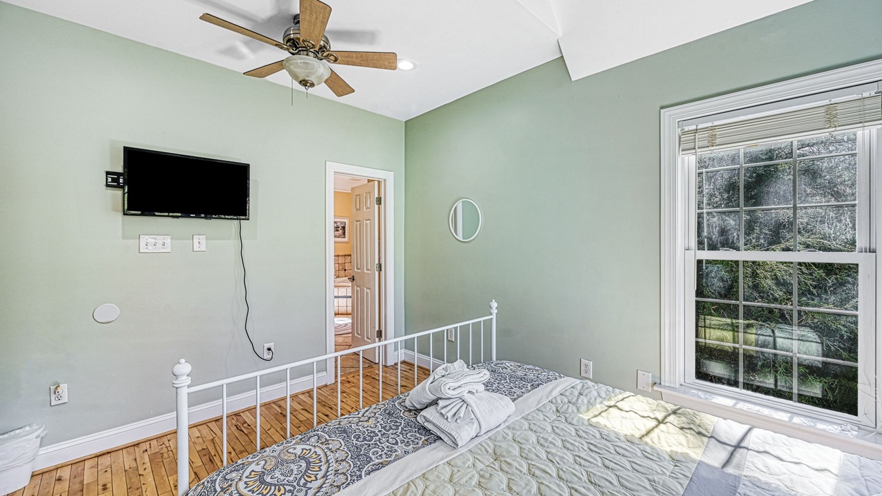 Photo of Bedroom in Mineral