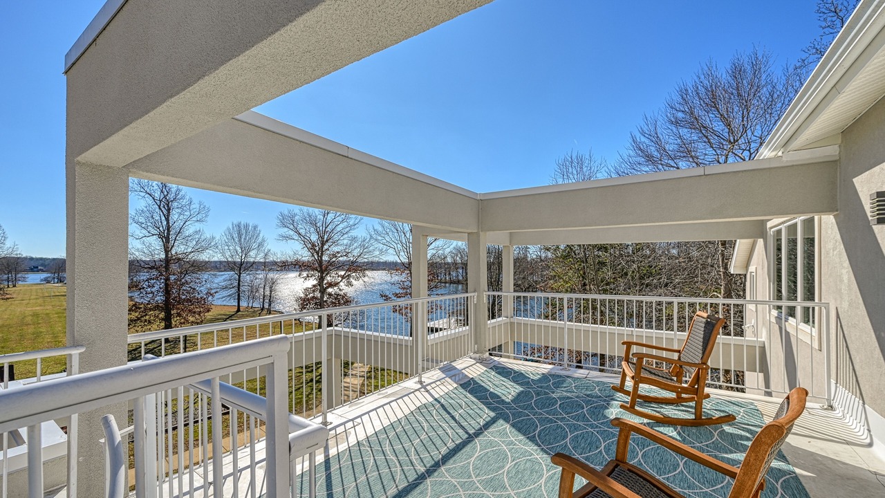 Photo of Patio Balcony in Panamint Shores
