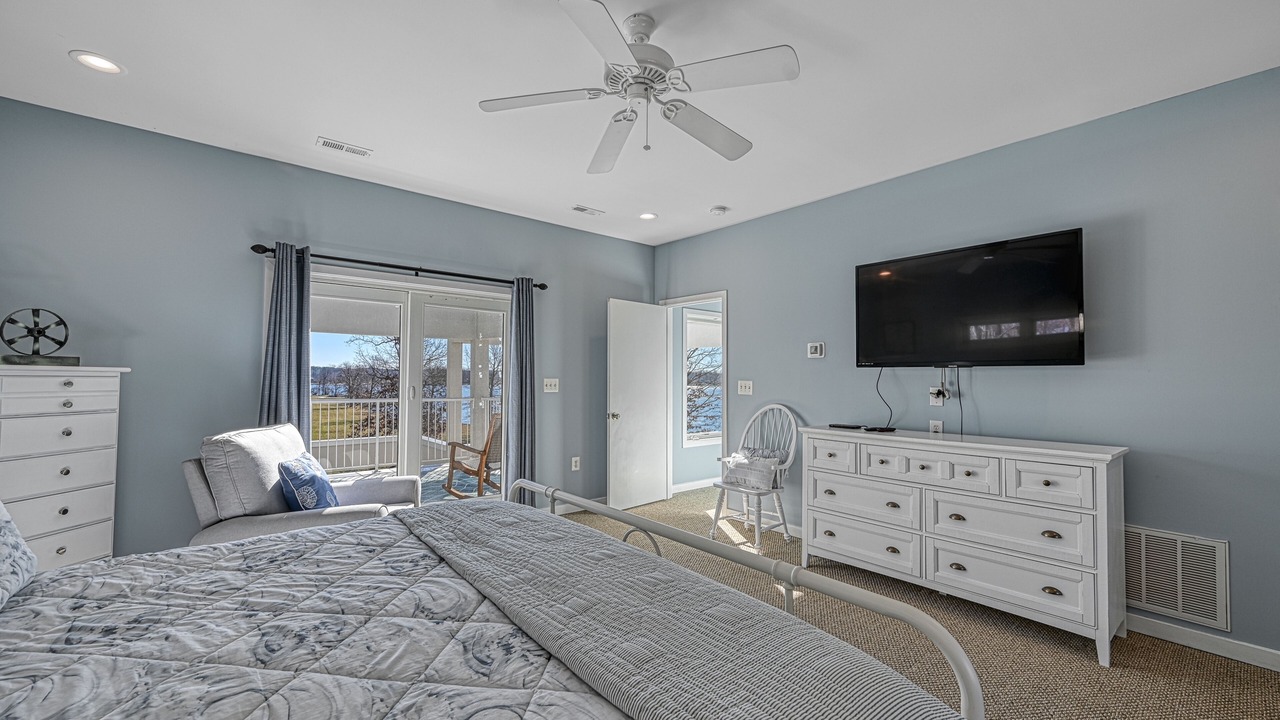 Photo of Bedroom in Panamint Shores