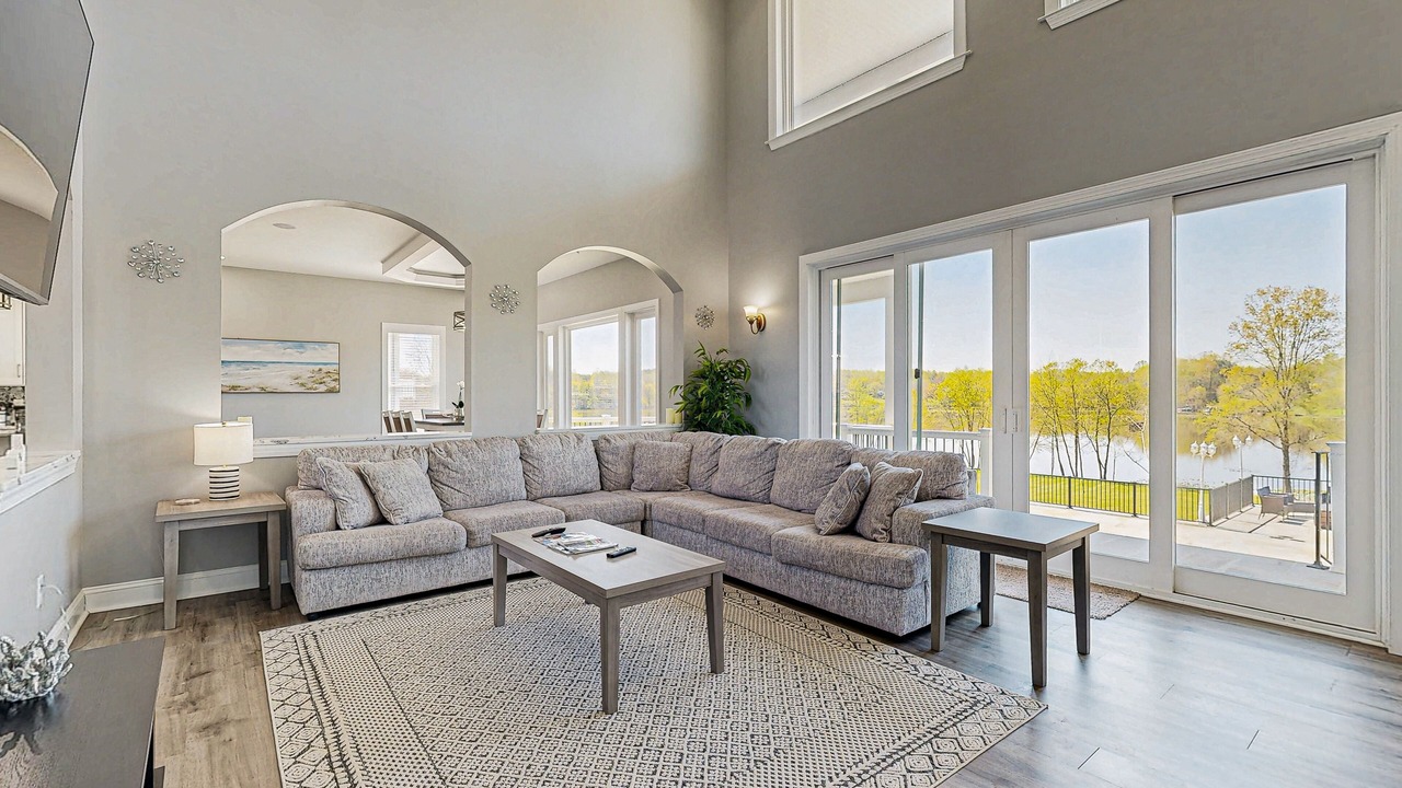 Photo of Livingroom in Orange