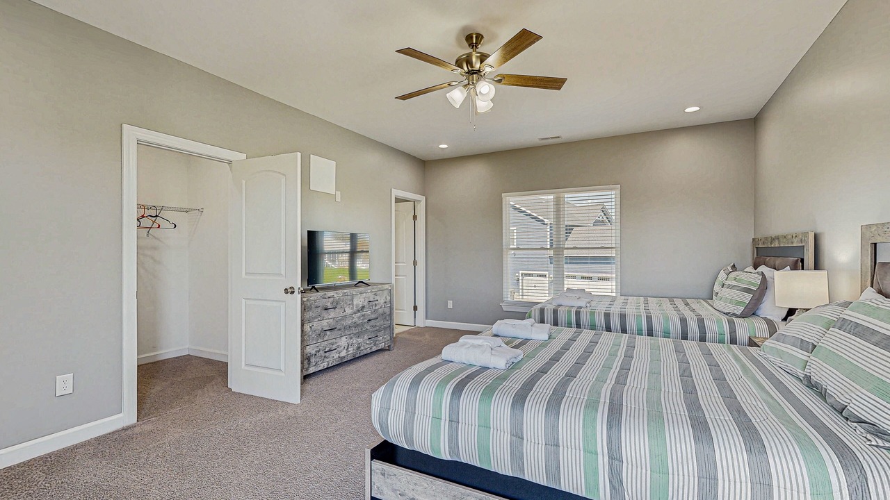 Photo of Bedroom in Orange