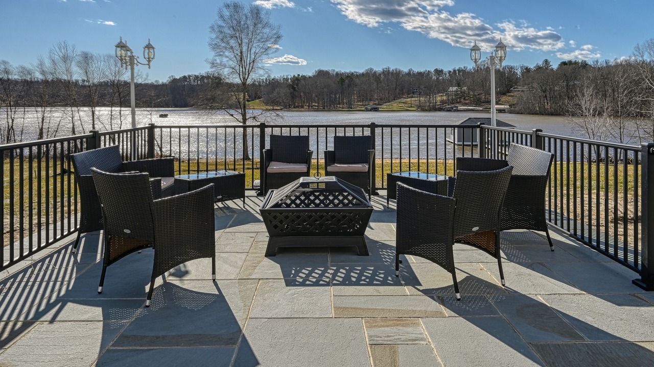Photo of Patio Balcony in Orange