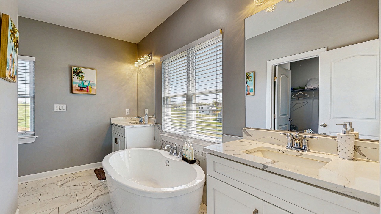 Photo of Bathroom in Orange