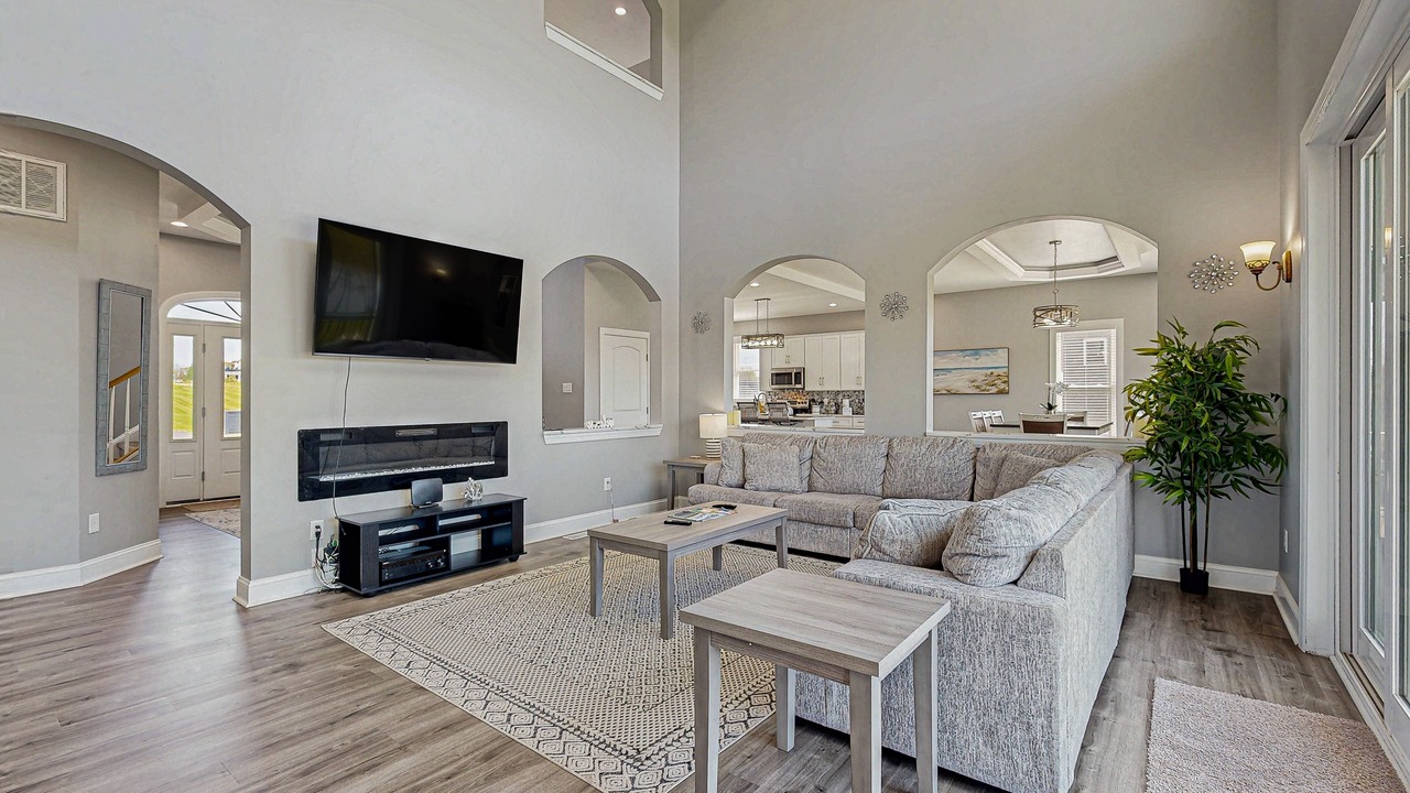 Photo of Livingroom in Orange