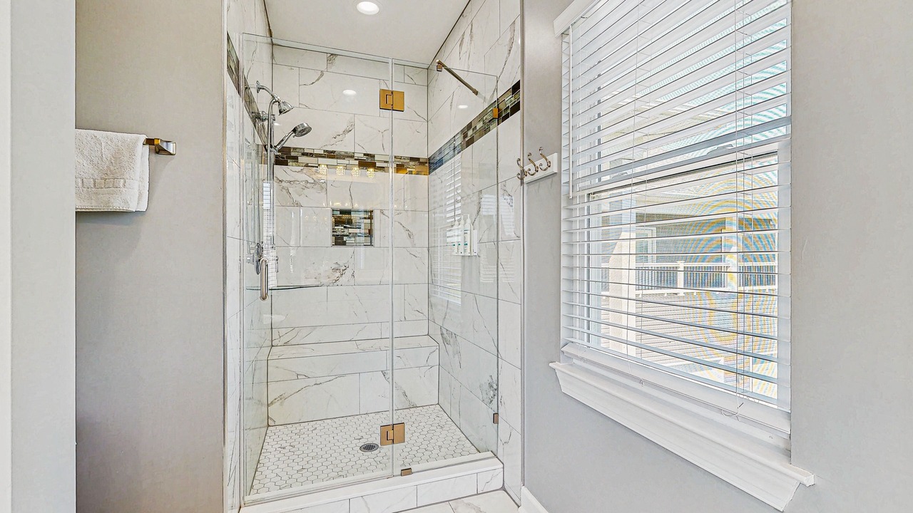 Photo of Bathroom in Orange