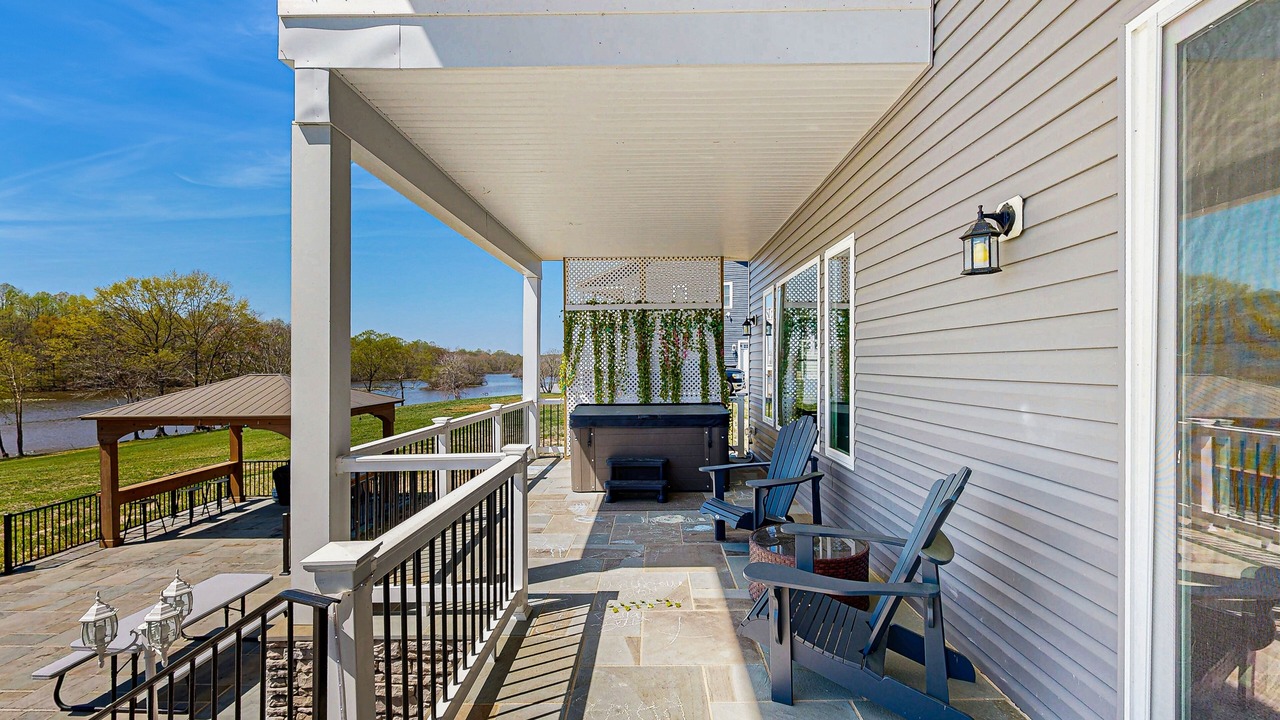 Photo of Patio Balcony in Orange