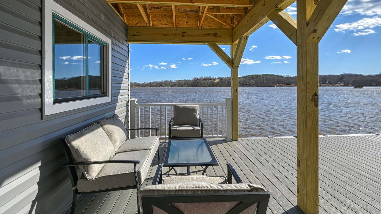 Photo of Patio Balcony in Orange