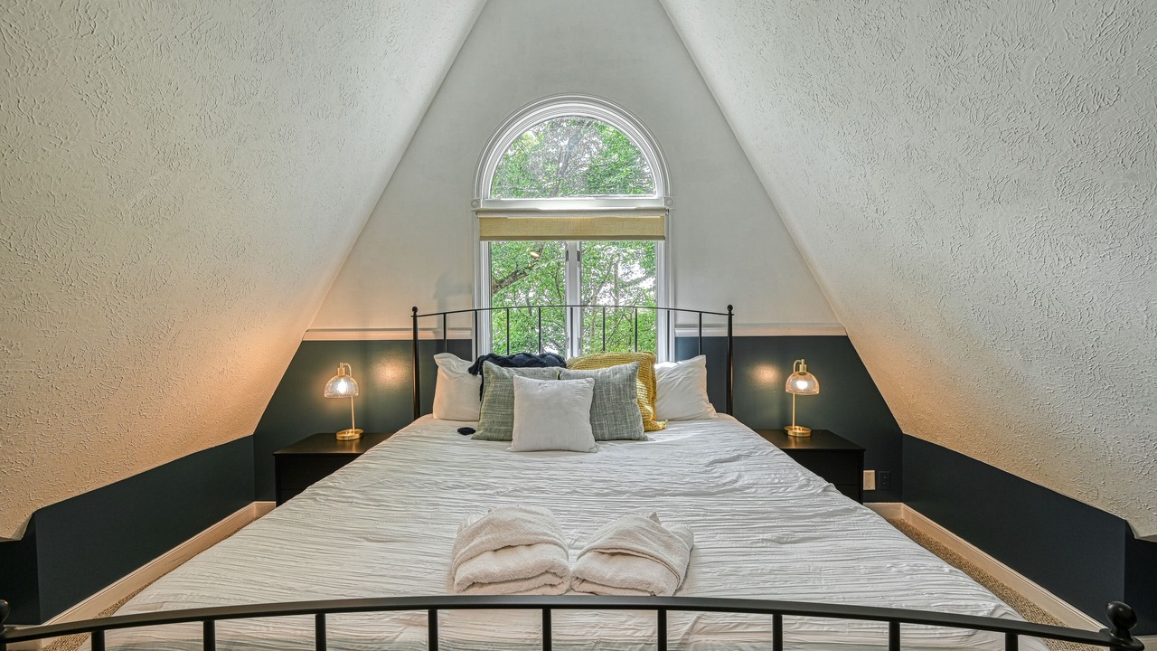 Photo of Bedroom in Livingston