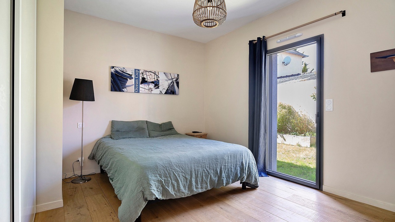 Photo of Bedroom in Lancieux